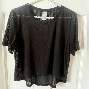 Victoria's Secret sport Black mesh tee Size medium Cropped